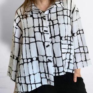 Habitat Artsy Asymmetrical Hem Cropped Shirt/Shacket